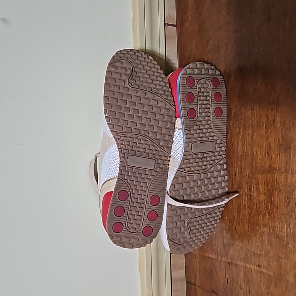 Sneakers - Picture 3 of 3